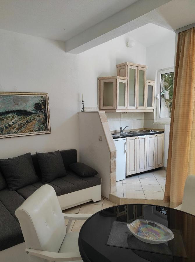 Villa Sarah Trogir Exterior photo