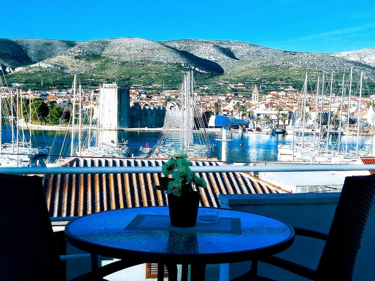 Villa Sarah Trogir Exterior photo